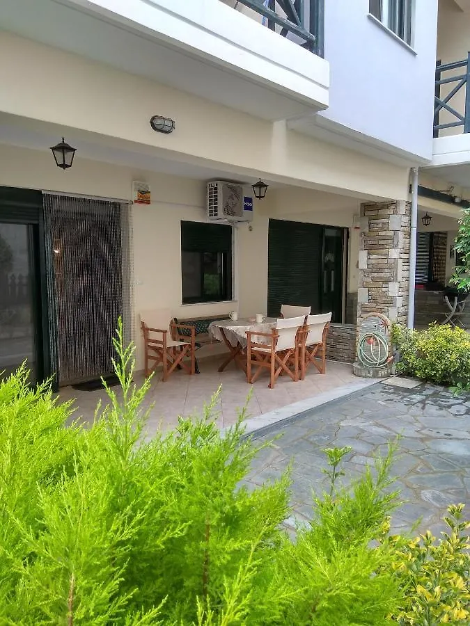 Cute Maisonette No2 On Coastal Sidewalk Nikiti  Nikiti (Sithonia)